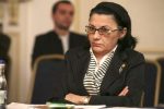Dna ministru Andronescu vrea sa rezolve dezastrul din invatamant prin rugaciune. Elevii de cls a VIIIa nu stiu nici macar cele patru operatii matematice