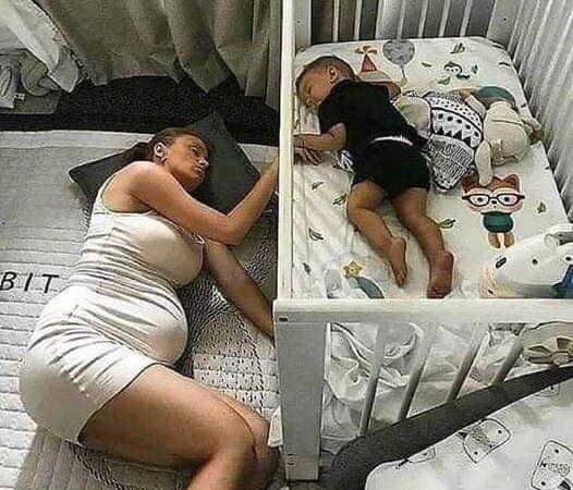 Sunt obosita crede-ma, dar nu m-as satura niciodata sa-ti fiu mama. ❤