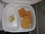 Acesta este meniul pentru paciente la maternitatea din Sibiu: margarină, biscuiți, brânză topită și pateu de ficat
