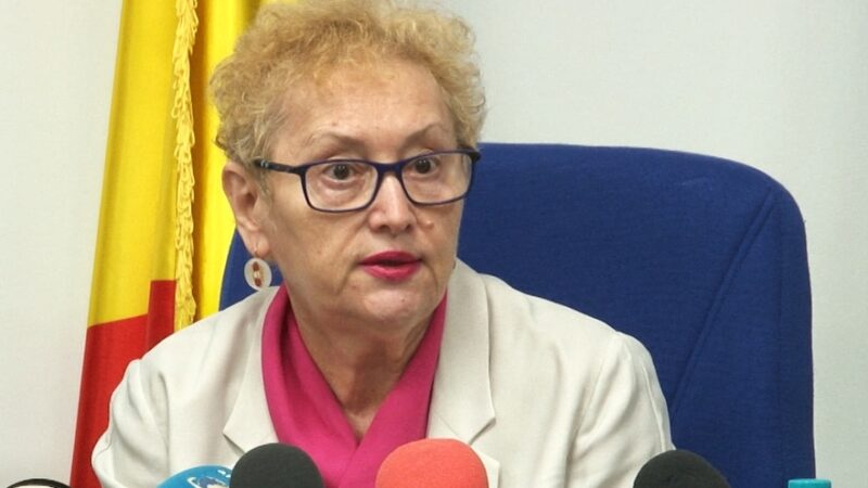 Renate Weber, Avocatul Poporului: Un procent însemnat de elevi nu poate avea acces la învăţământul online
