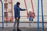 De ce copiii au nevoie de părinți stabili, nu perfecți